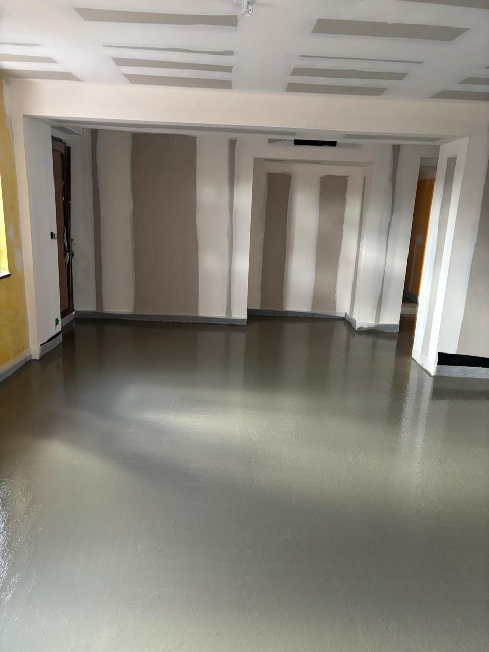 Chape liquide autonivelante - réalisation Top'Isol