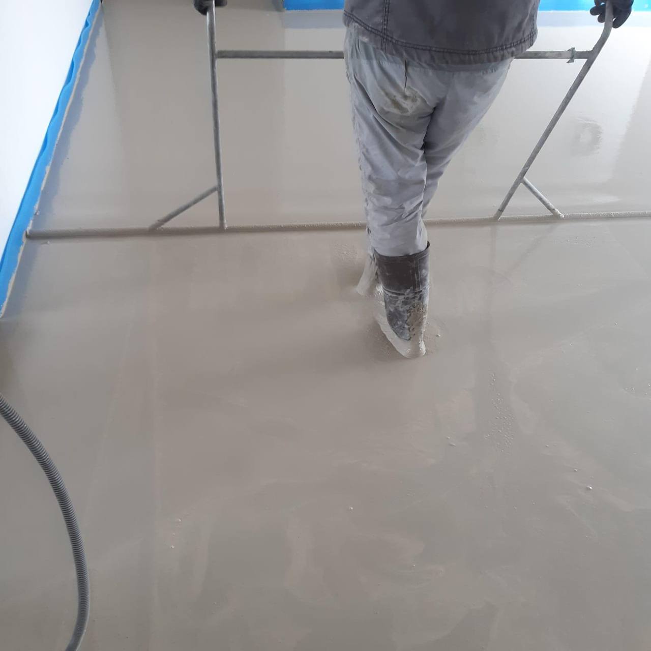 Chantier chape liquide